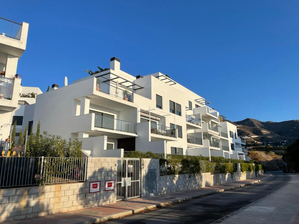 Sunny Penthouse Beach Apartment With Panoramic Views Almuñécar Exteriör bild