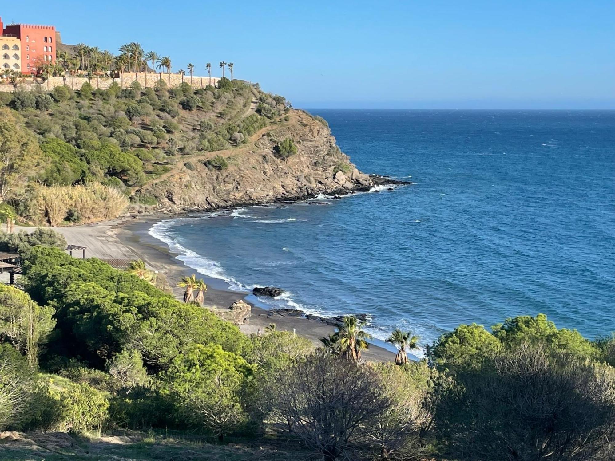 Sunny Penthouse Beach Apartment With Panoramic Views Almuñécar Exteriör bild